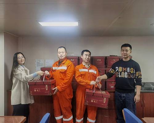 情深意濃，共賀新春|廈門華洋開展春節(jié)前訪船慰問(wèn)活動(dòng)